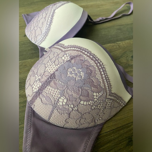 EUC Maidenform Push-up Bra - Picture 2 of 7